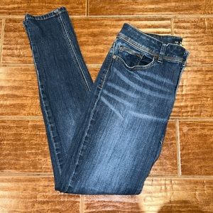 EUC Women’s Indigo Reign Denim Jeans size 30.